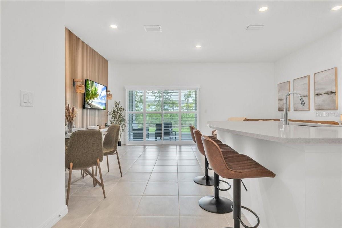 TOWNHOMES AT AZARIO - Residential