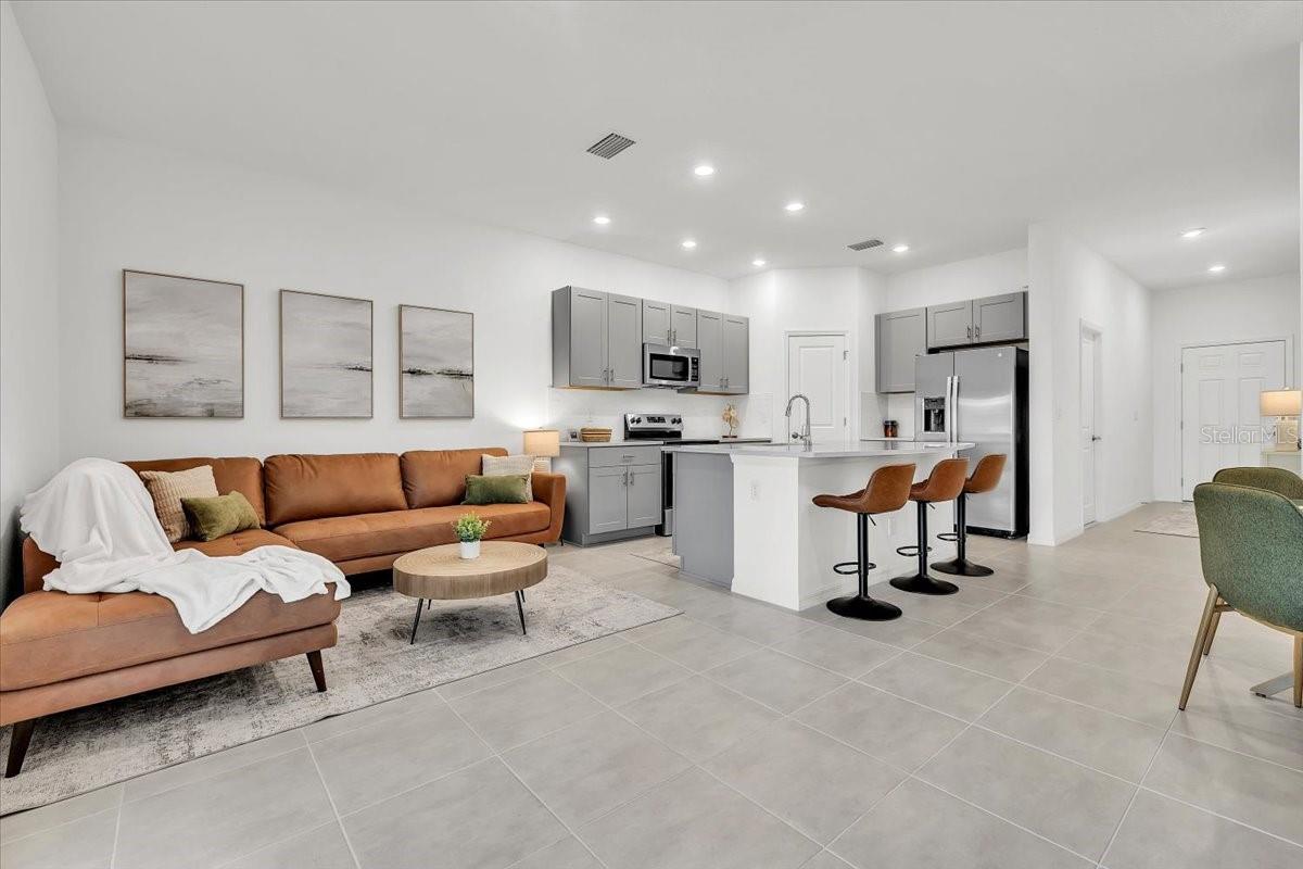 TOWNHOMES AT AZARIO - Residential