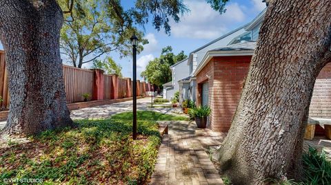 A home in TAMPA