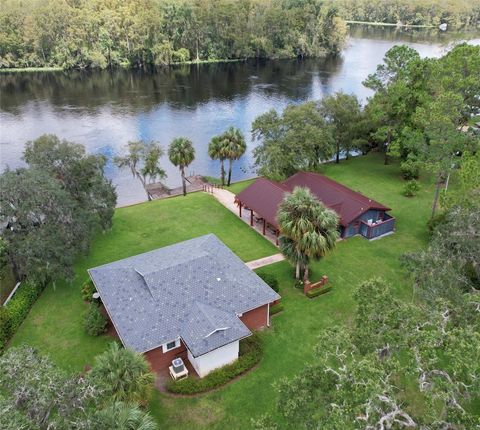 A home in CHIEFLAND