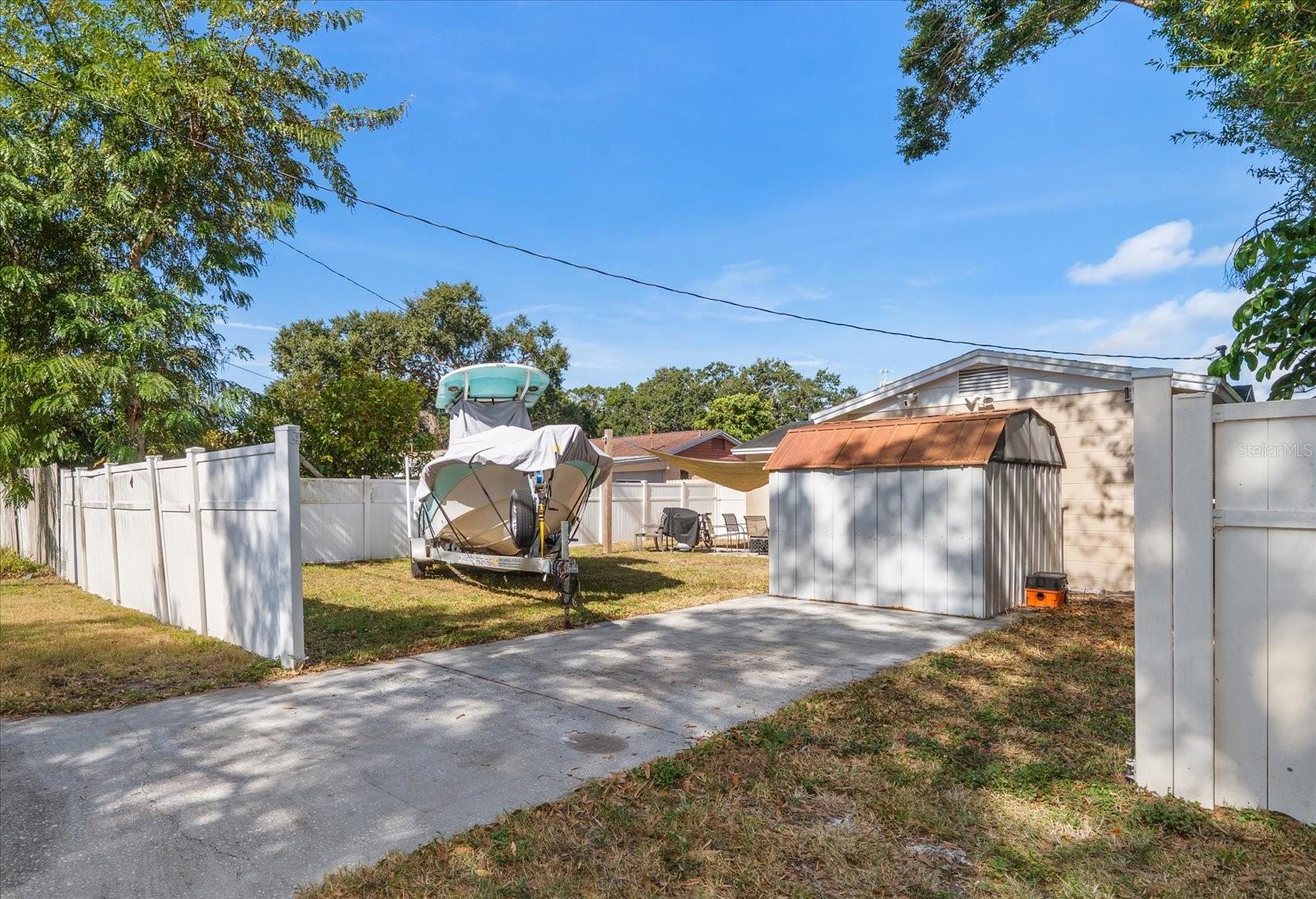 FRANCELLA PARK - Residential