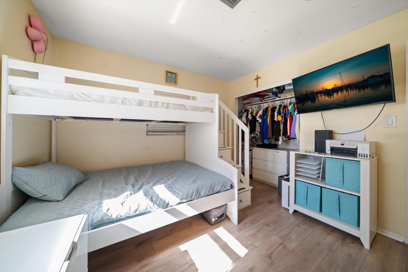 FRANCELLA PARK - Residential