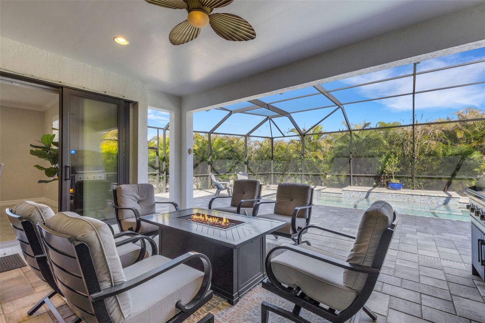 SANDHILL PRESERVE - Residential