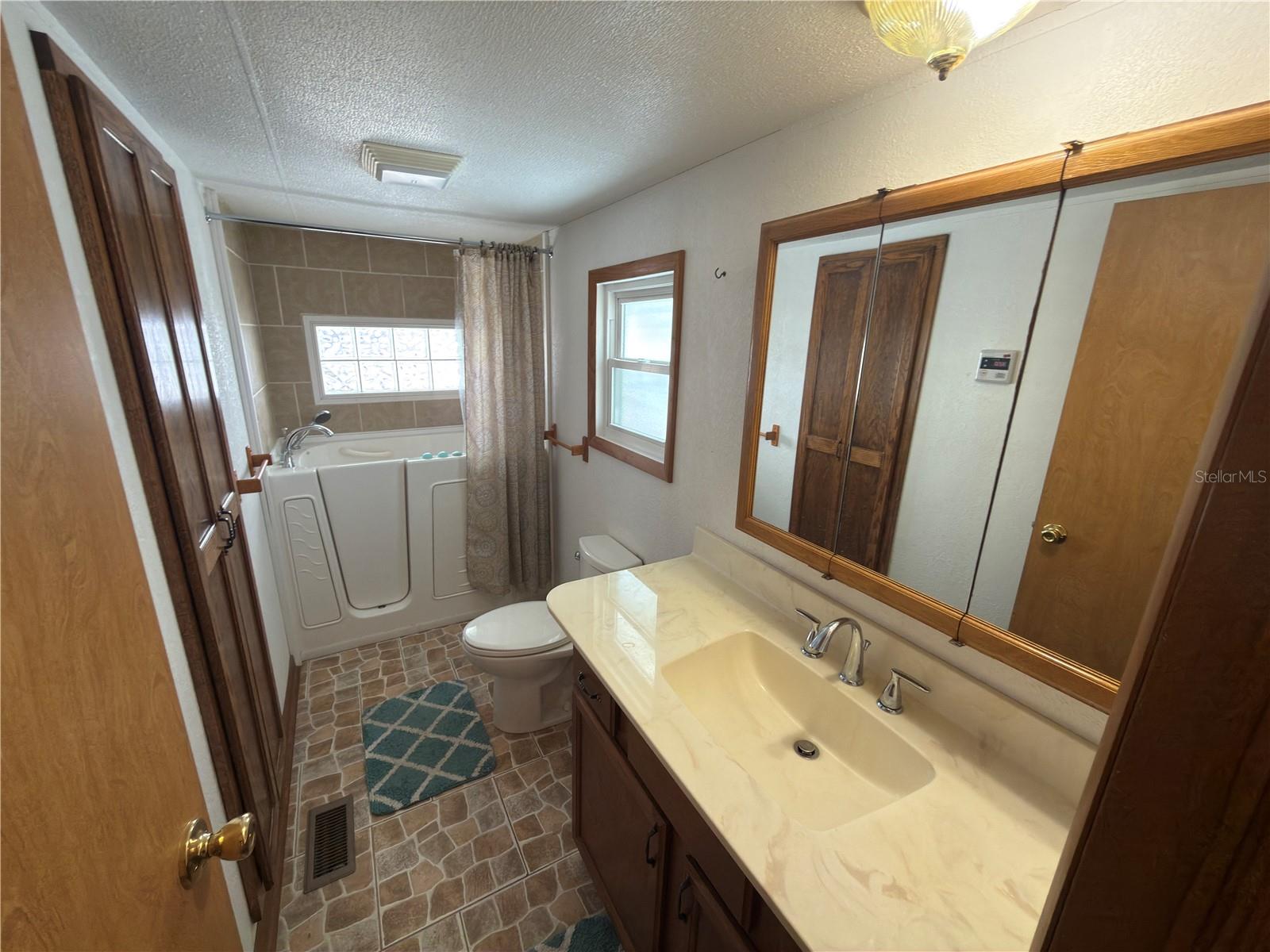 MOUNT OLIVE SHORES PH 02 - Residential