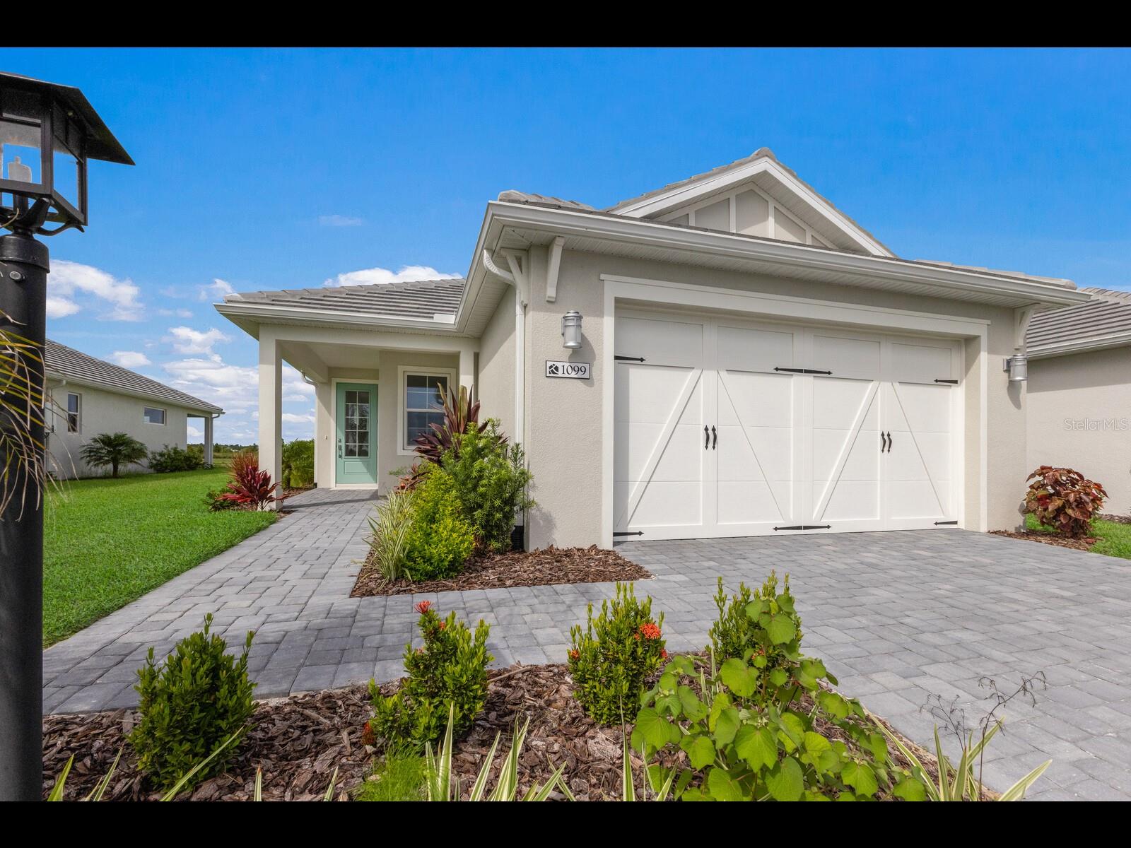 1099 WATERLINE COURT