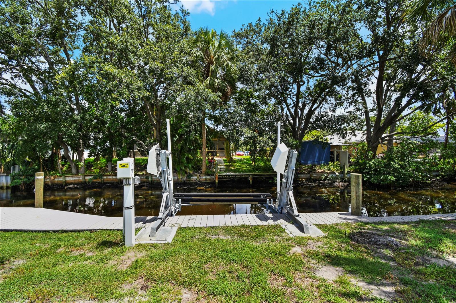 MANALEE FIRST ADD - Residential Lease