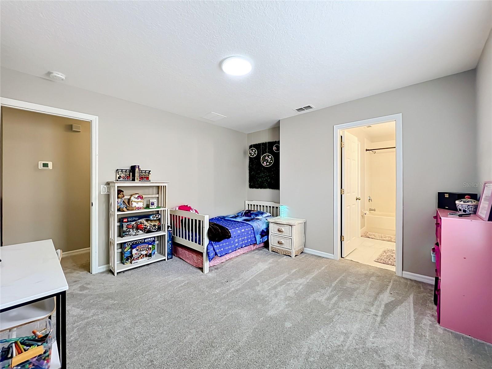 MOSS PARK RDG - Residential