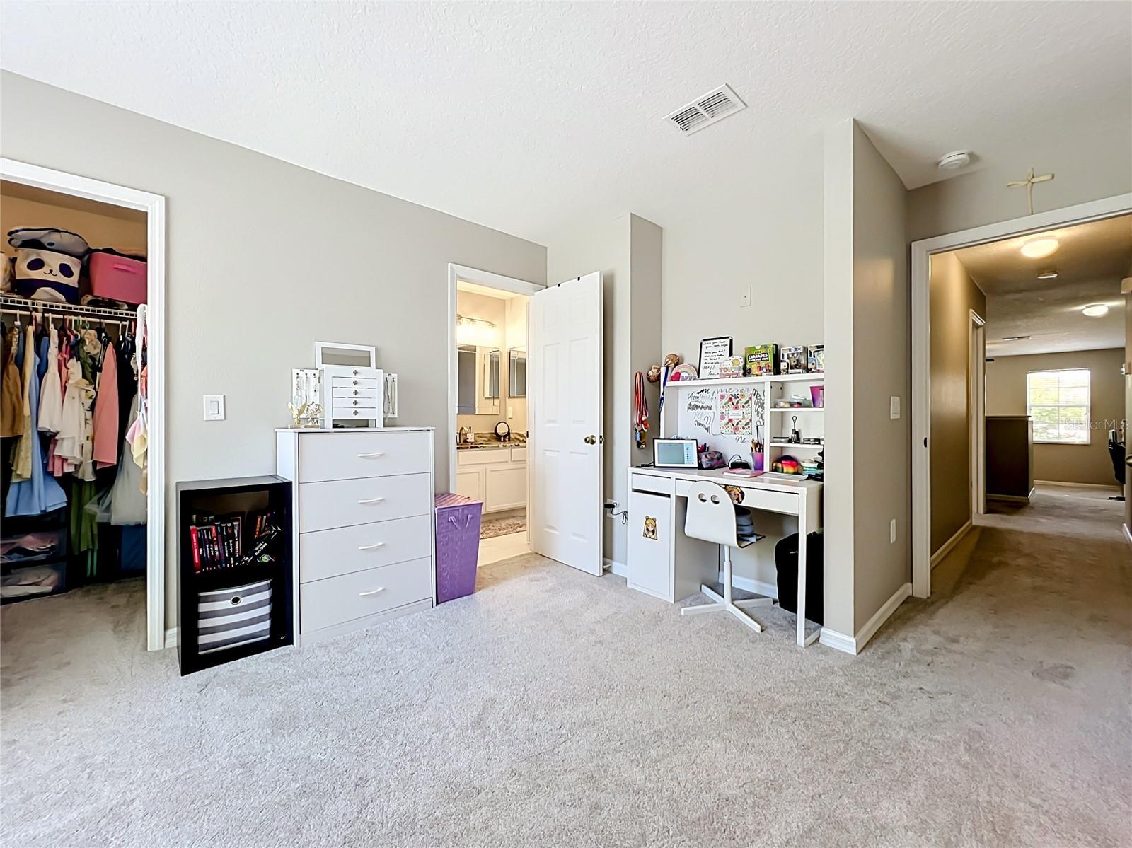 MOSS PARK RDG - Residential