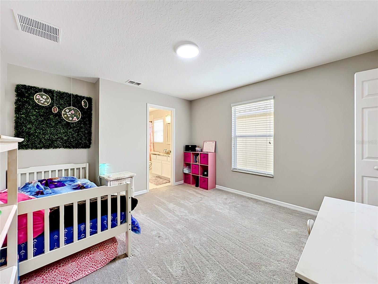 MOSS PARK RDG - Residential