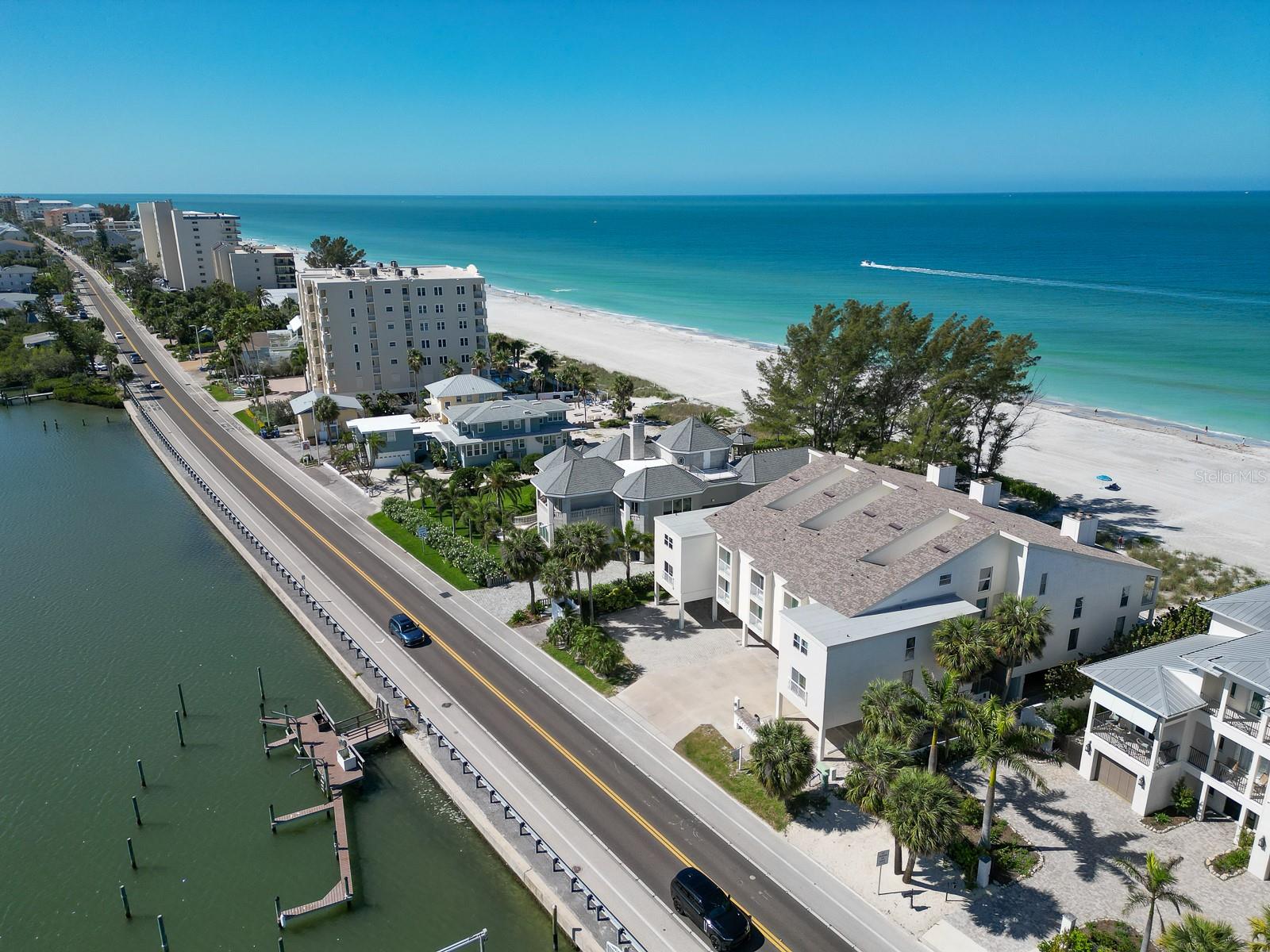 PIPERS III A CONDO - Residential