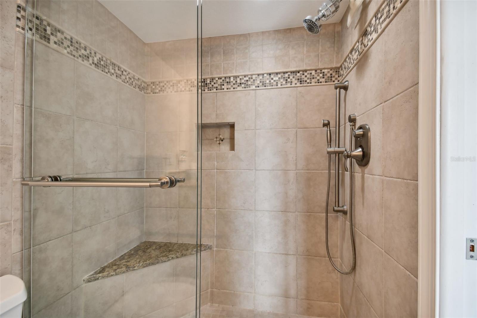 PIPERS III A CONDO - Residential