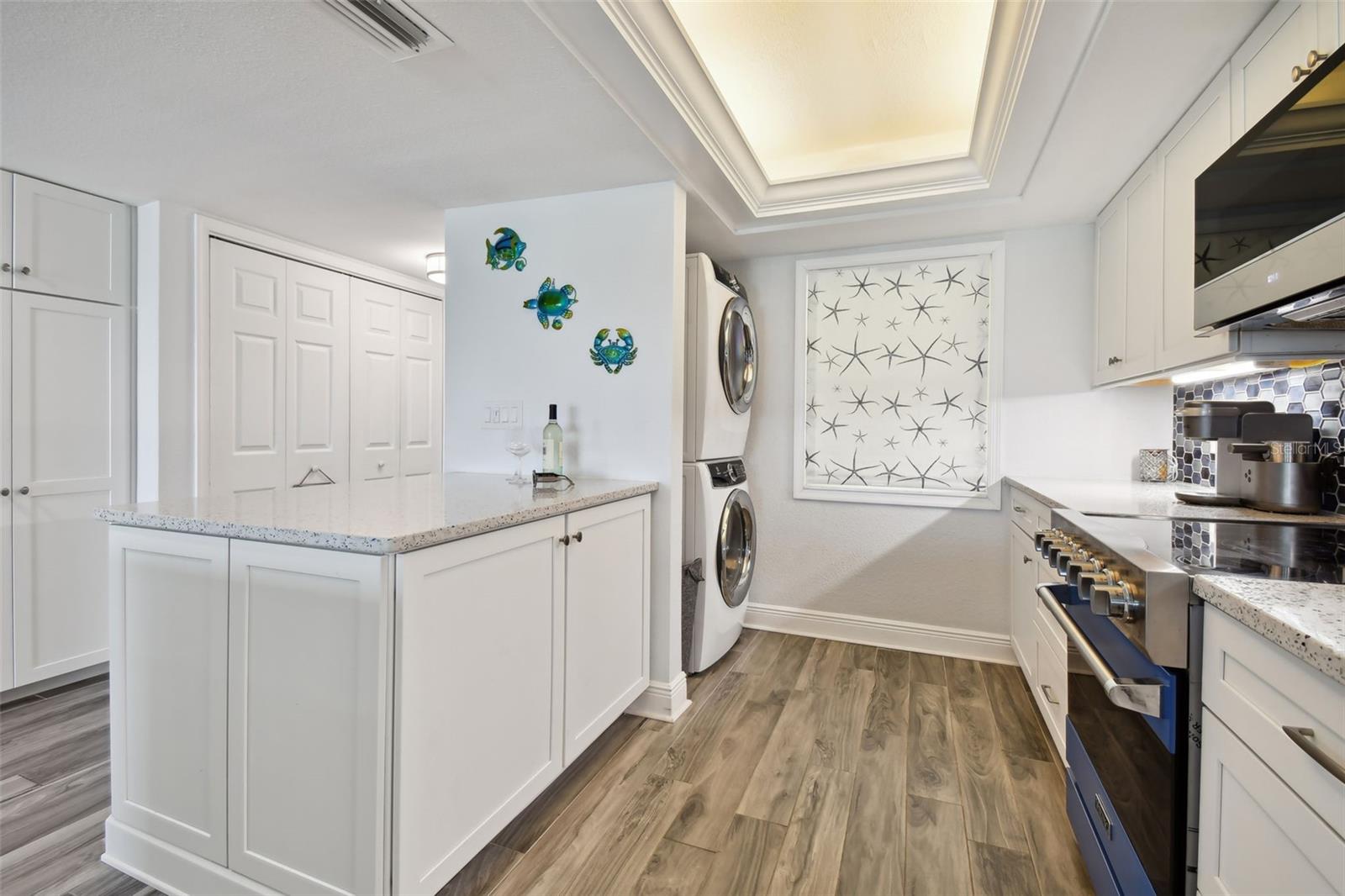 PIPERS III A CONDO - Residential