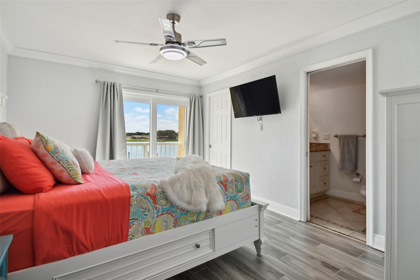 PIPERS III A CONDO - Residential