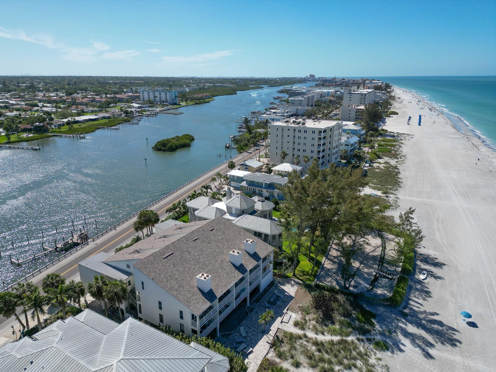 PIPERS III A CONDO - Residential