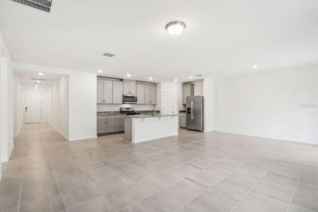 Photo of 4736 Jasmine Circle, Leesburg, FL 34748 (MLS # O6351535)