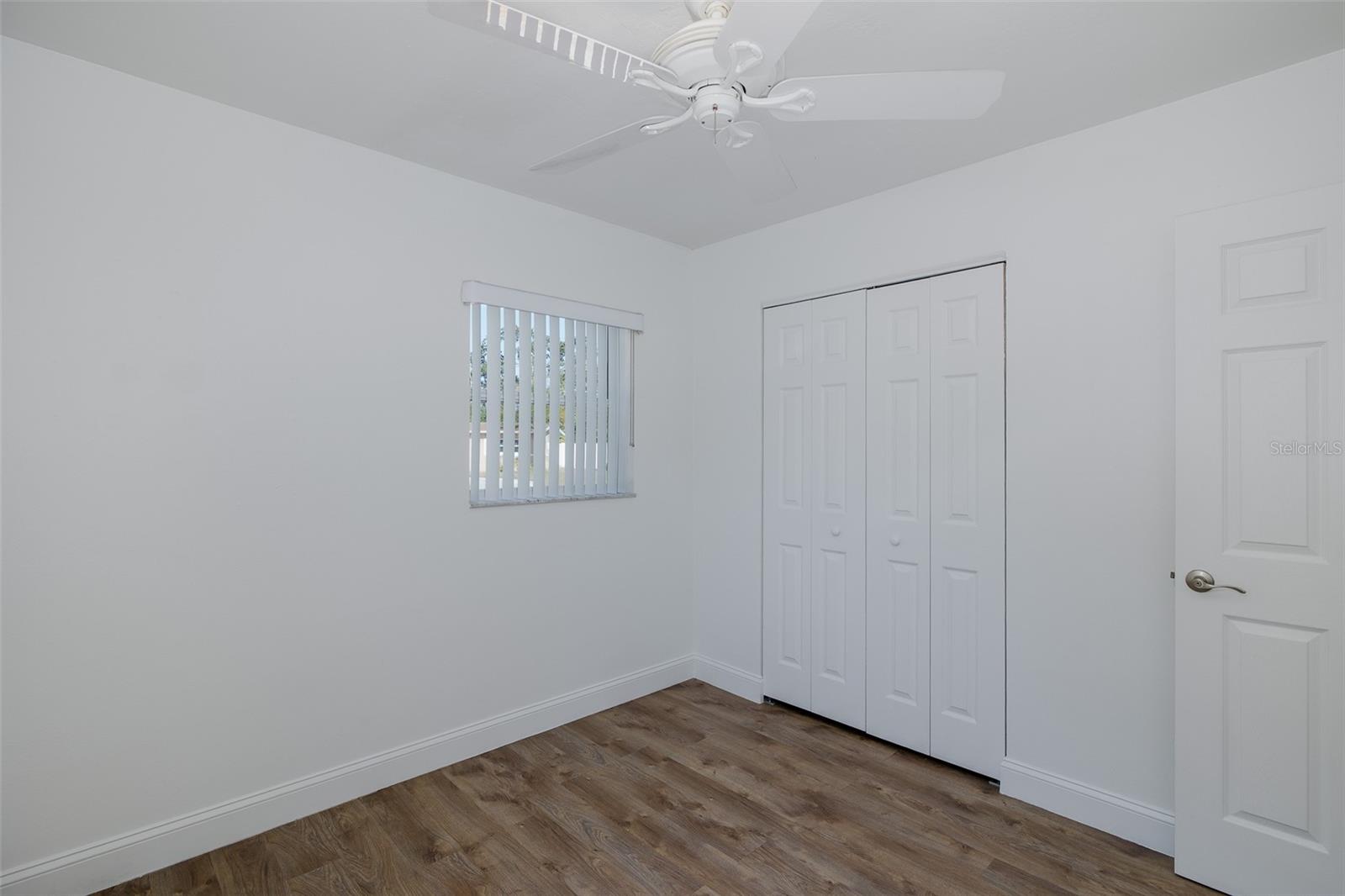 JASMINE LAKES - Residential Lease