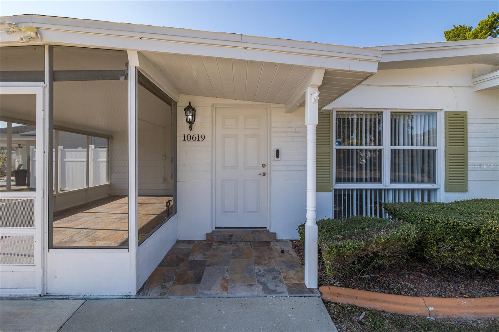 JASMINE LAKES - Residential Lease