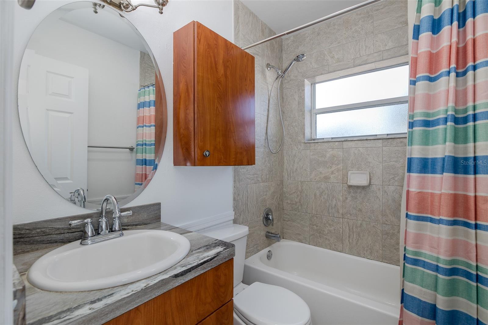 JASMINE LAKES - Residential Lease