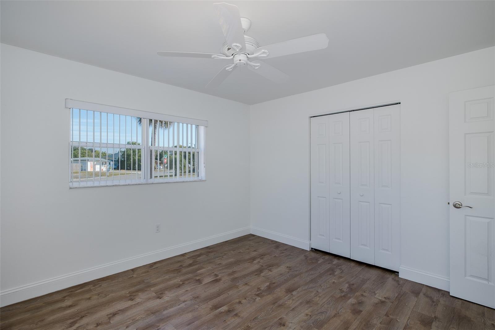 JASMINE LAKES - Residential Lease