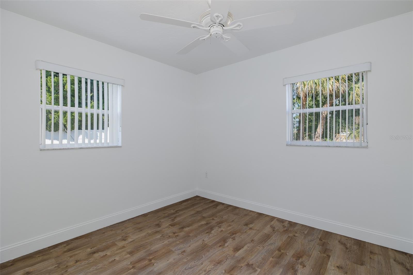 JASMINE LAKES - Residential Lease