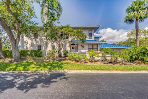 1672 WATERMARK CIRCLE NE ST PETERSBURG FL 33702