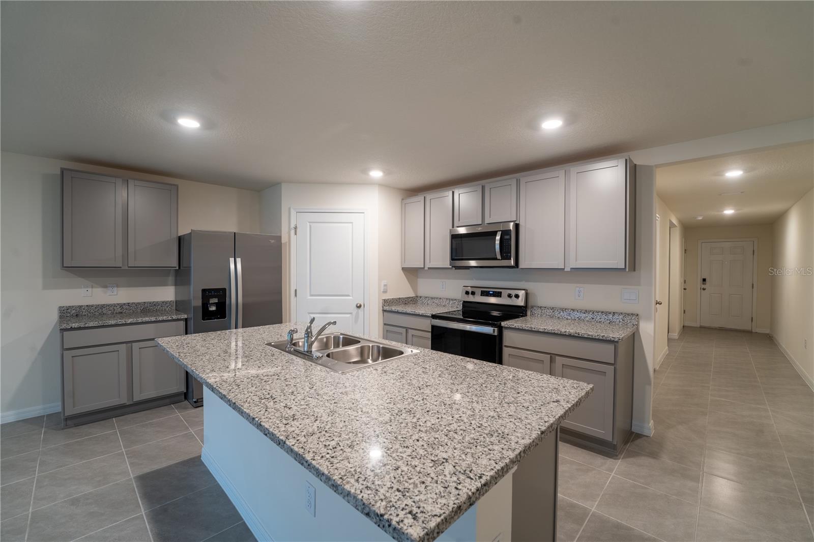 RIVER PARK - Residential Lease