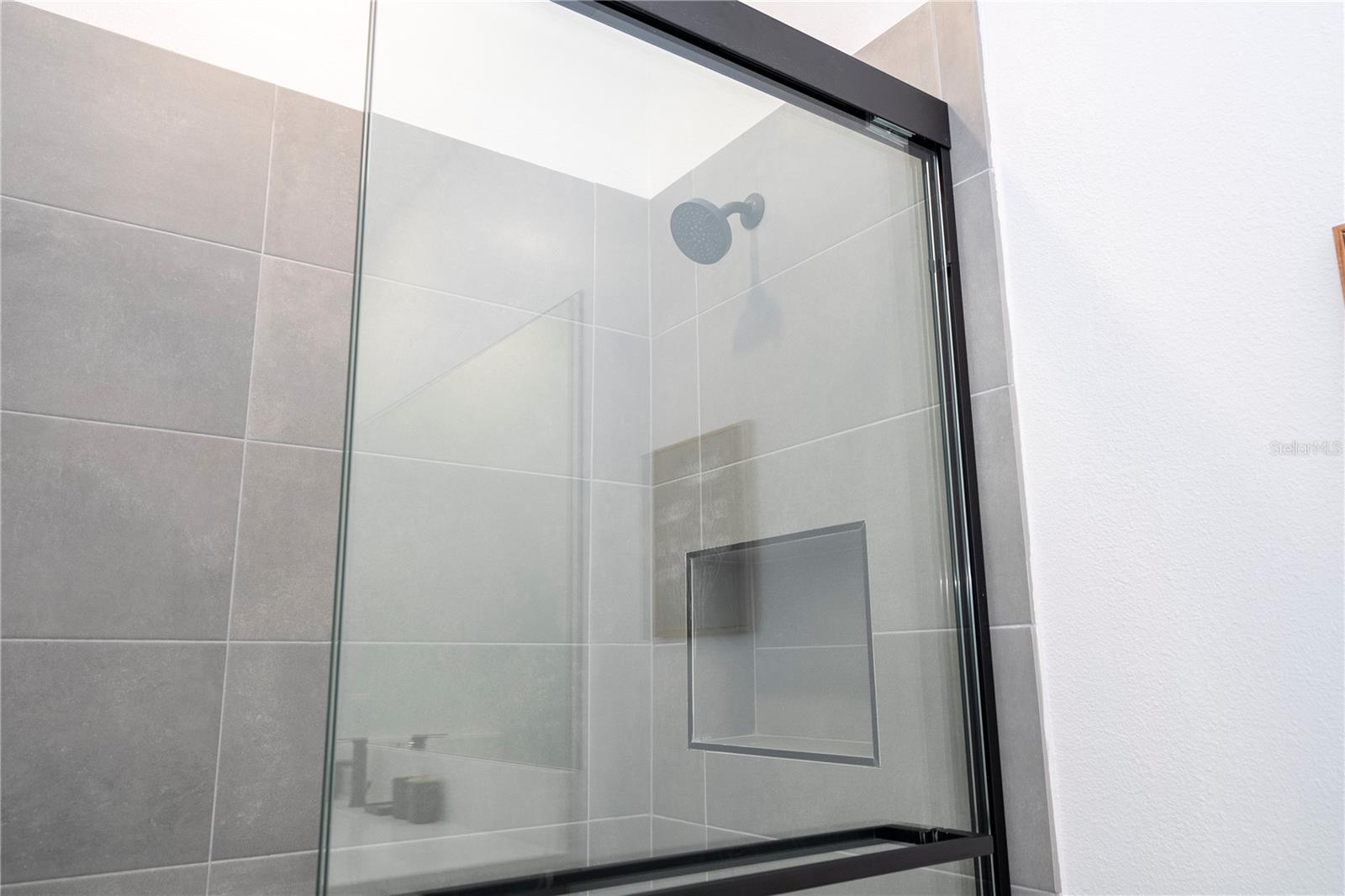 WESTSIDE CAY - Residential