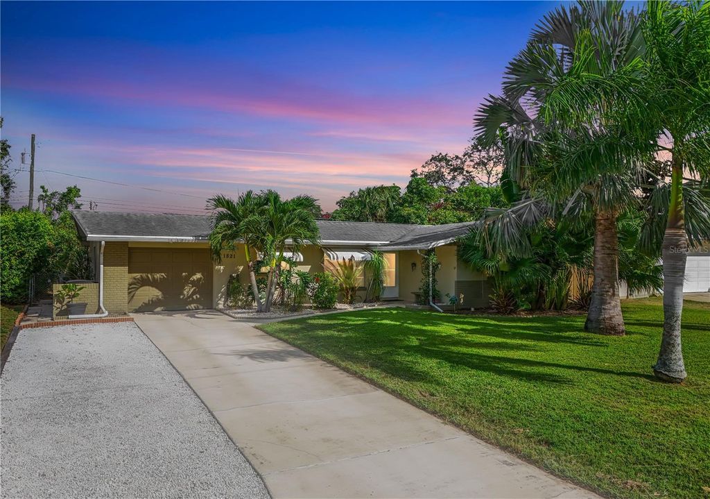 Photo of 1821 Bellemeade Drive, Clearwater, FL 33755 (MLS # TB8437231)