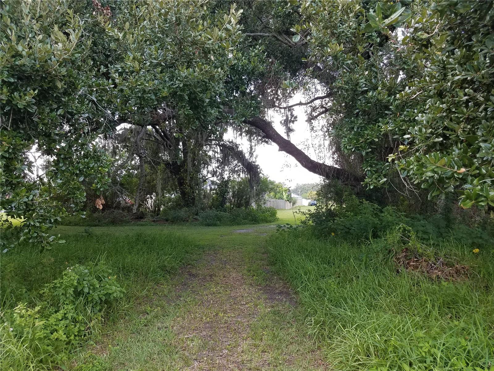 EMERALD LAKE COLONY UNIT 02 - Land