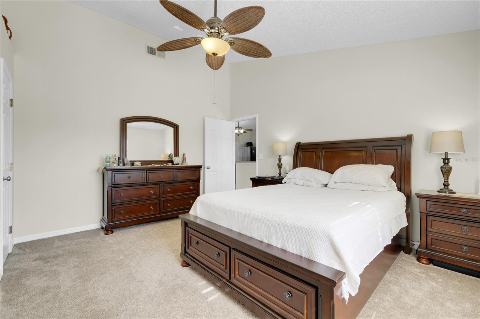 WINCHESTER ESTATES - Residential