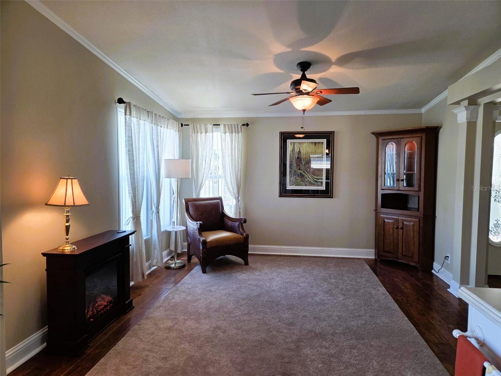 OAKWOOD MANOR - Residential