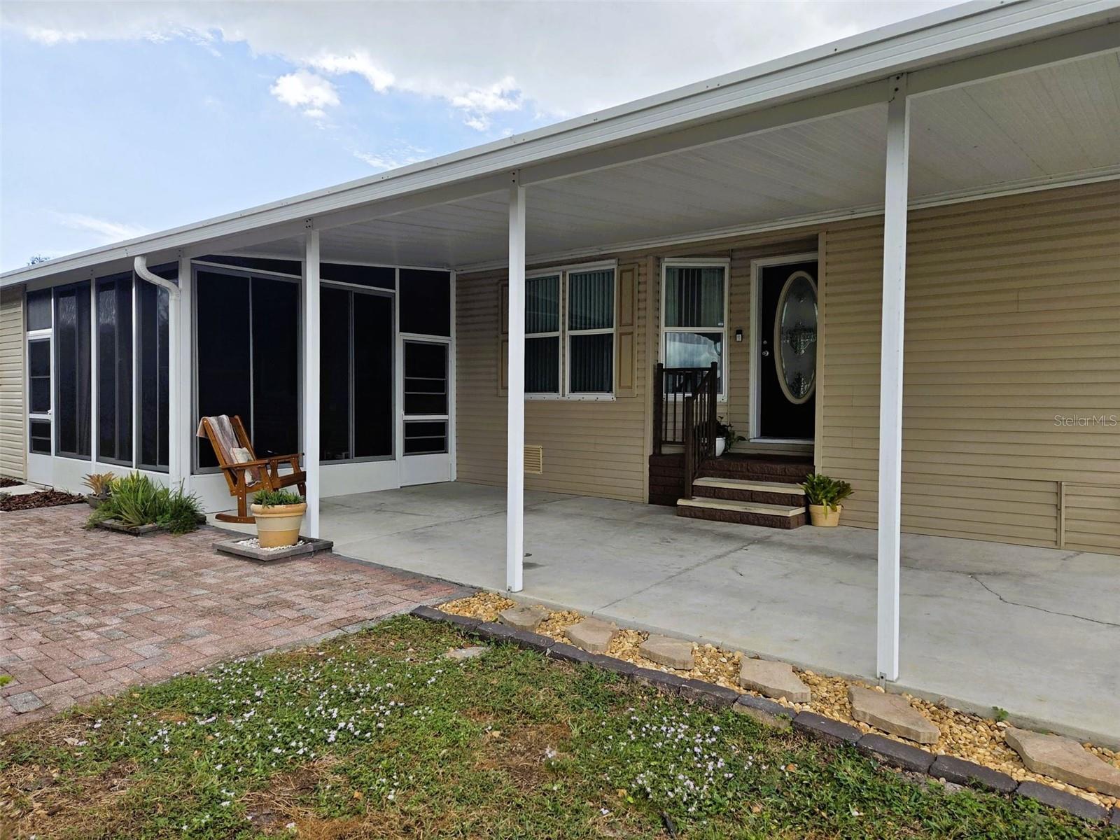 OAKWOOD MANOR - Residential