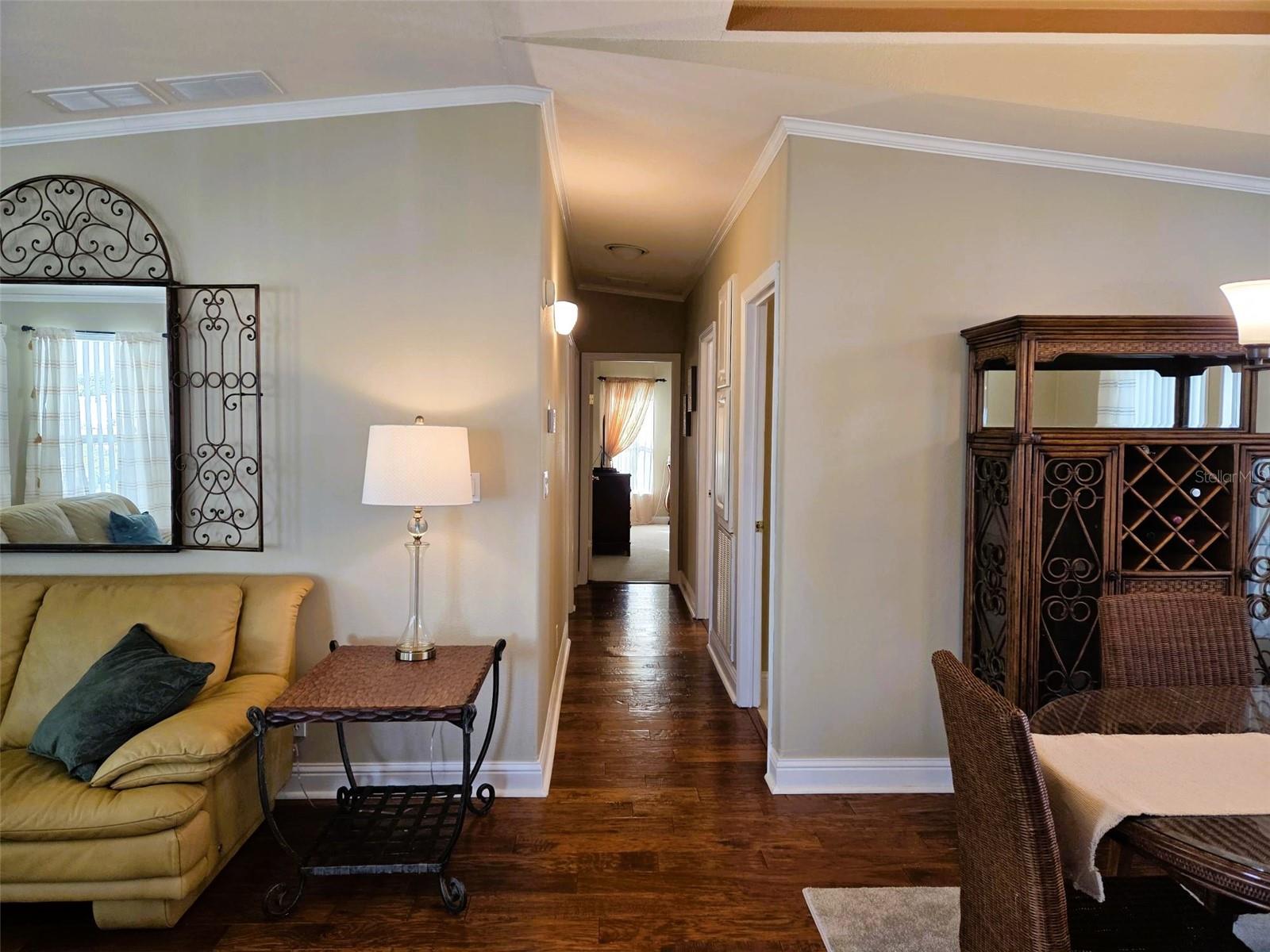 OAKWOOD MANOR - Residential