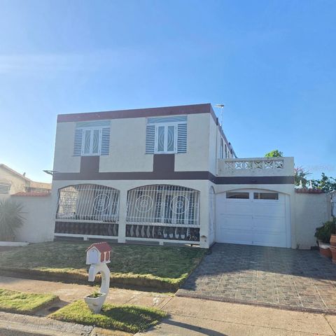Photo of 92 Calle Domingo Delgado, Toa Baja, PR 00949 (MLS # PR9121274)