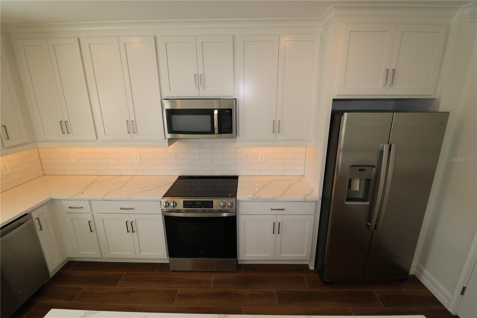 TOWNES AT MANHATTAN CROSSING - Residential Lease