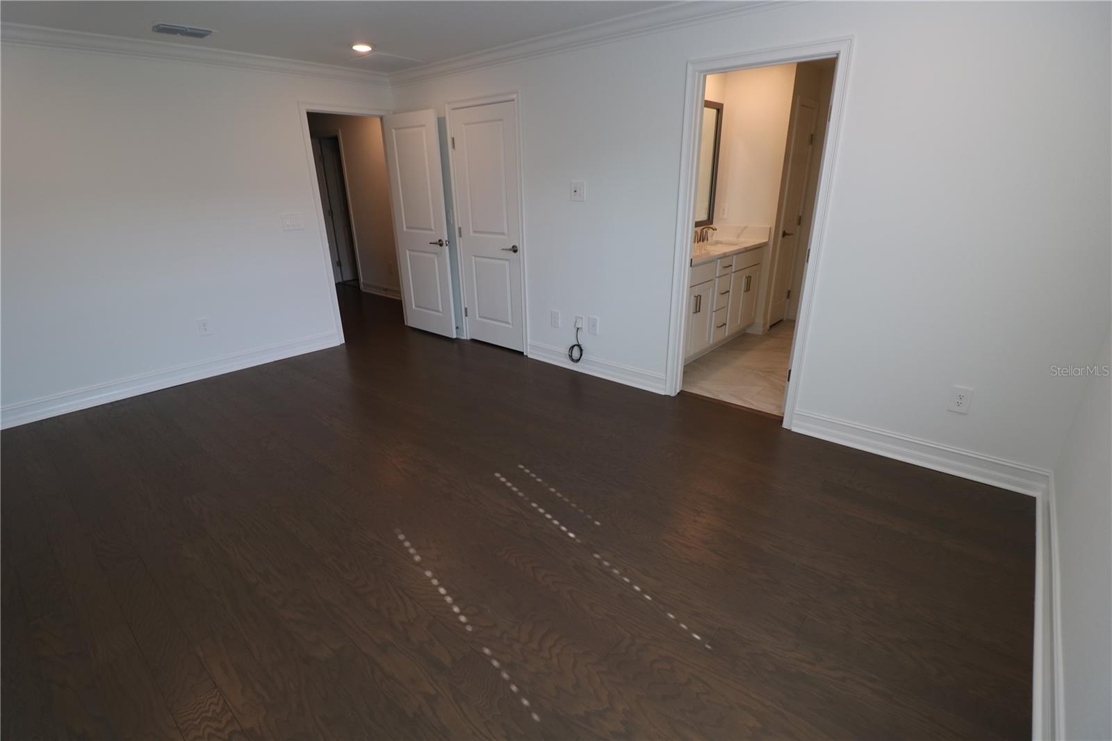 TOWNES AT MANHATTAN CROSSING - Residential Lease