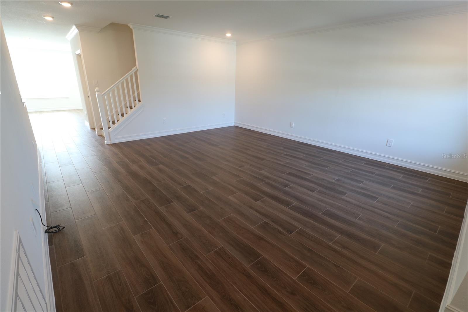 TOWNES AT MANHATTAN CROSSING - Residential Lease