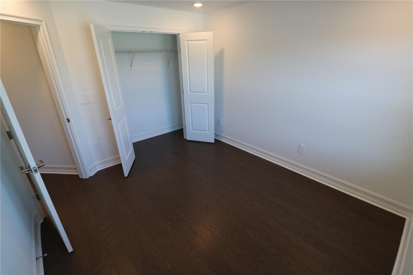 TOWNES AT MANHATTAN CROSSING - Residential Lease