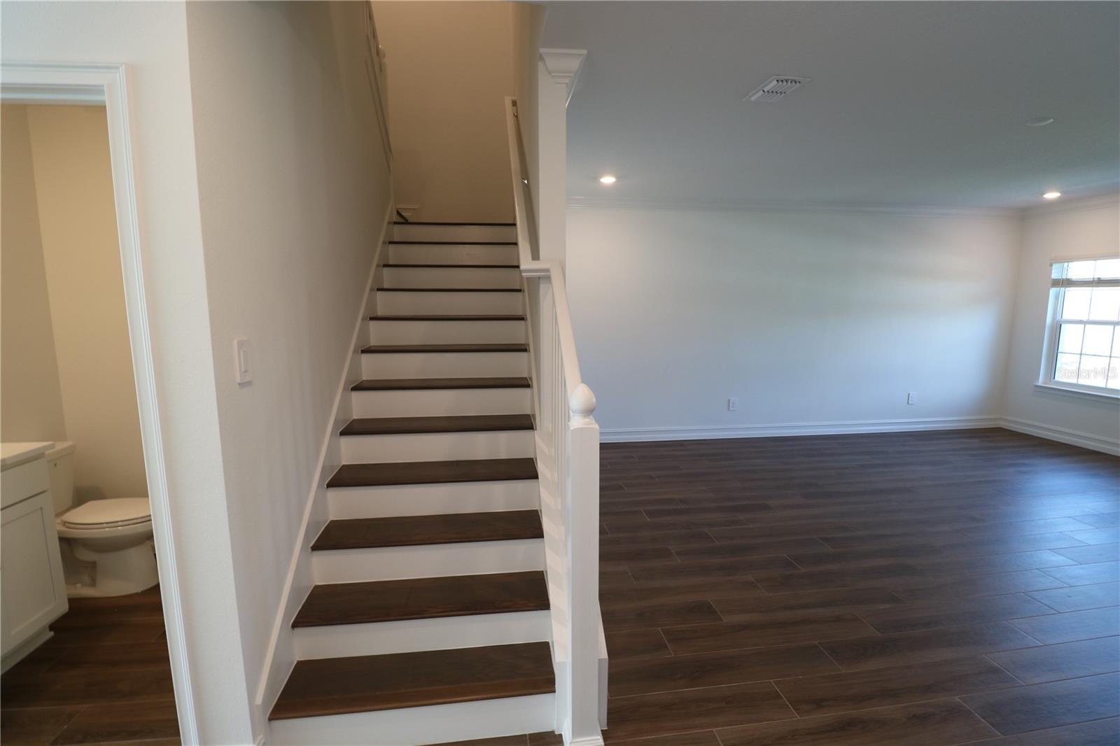 TOWNES AT MANHATTAN CROSSING - Residential Lease