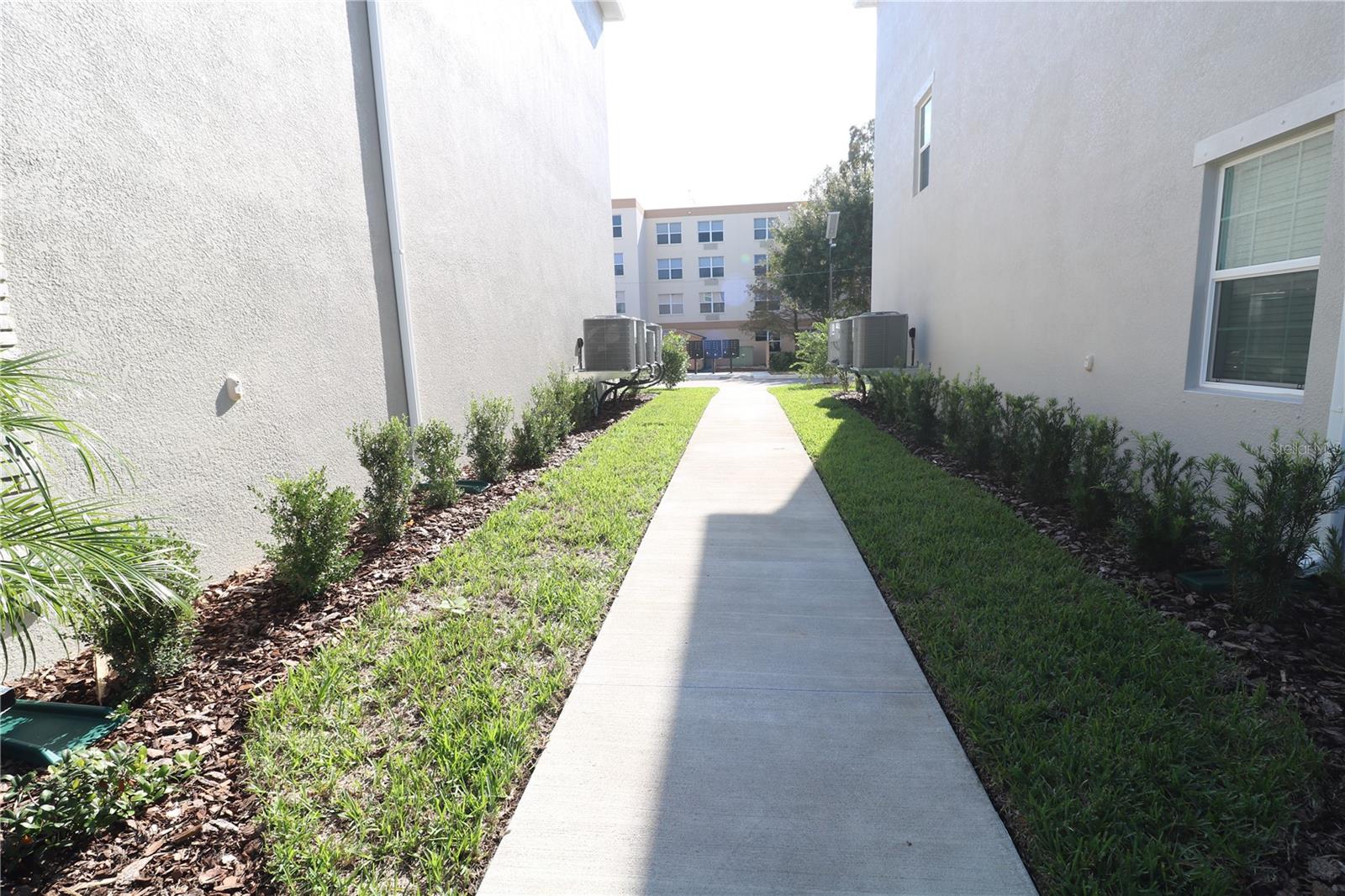 TOWNES AT MANHATTAN CROSSING - Residential Lease