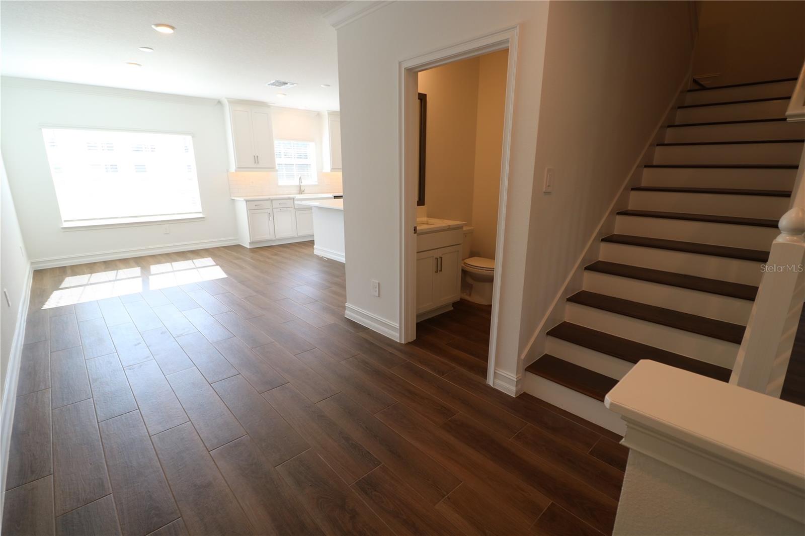 TOWNES AT MANHATTAN CROSSING - Residential Lease