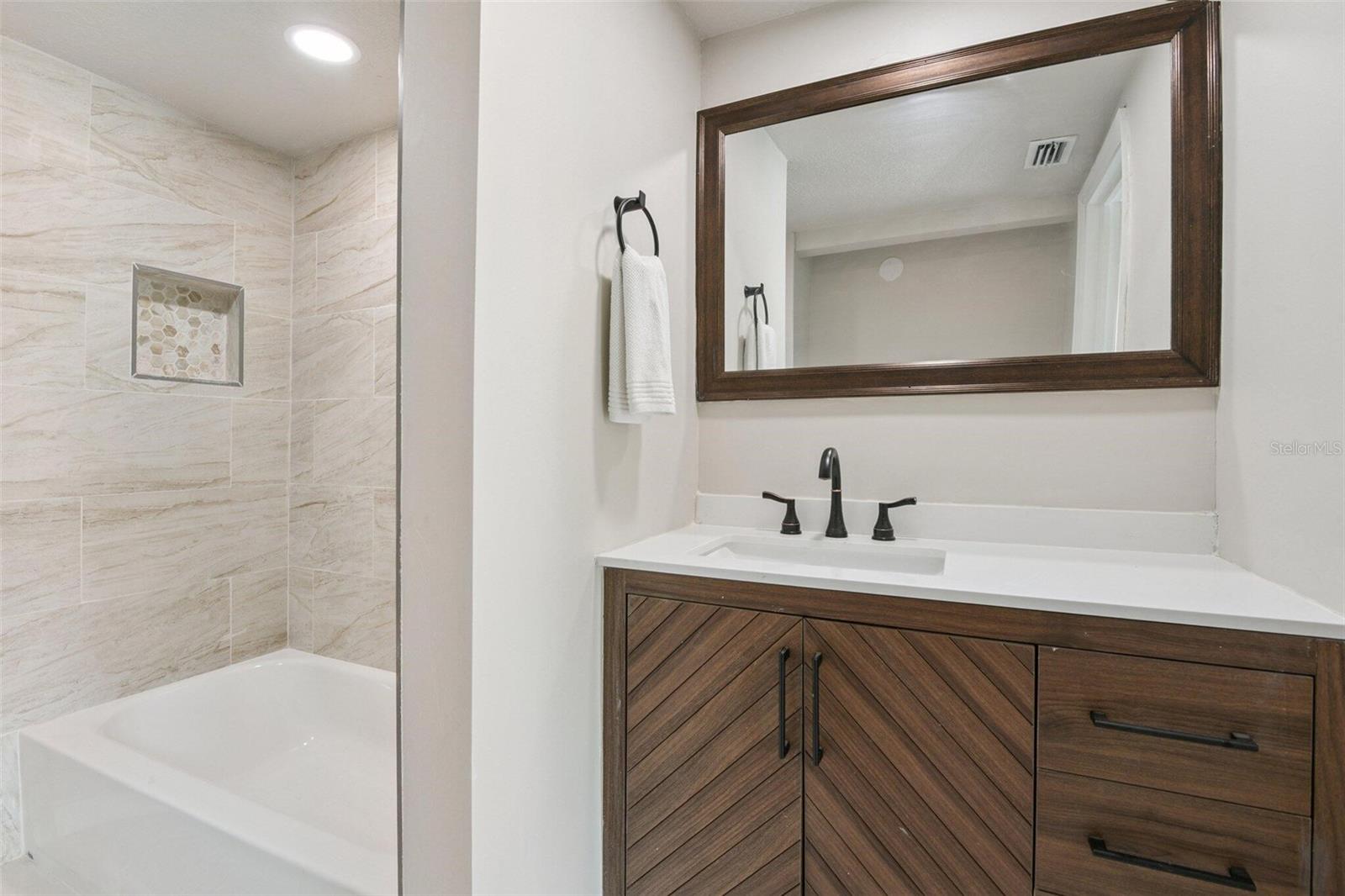 LAKE FOREST CONDO - Residential