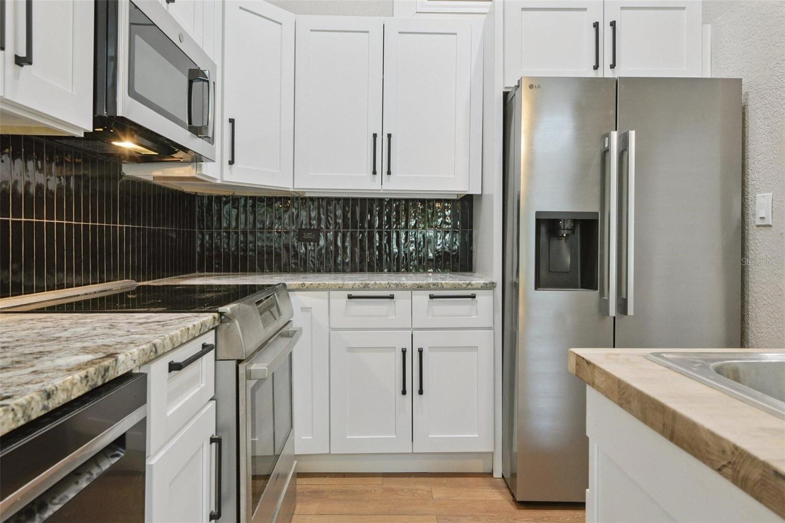 LAKE FOREST CONDO - Residential