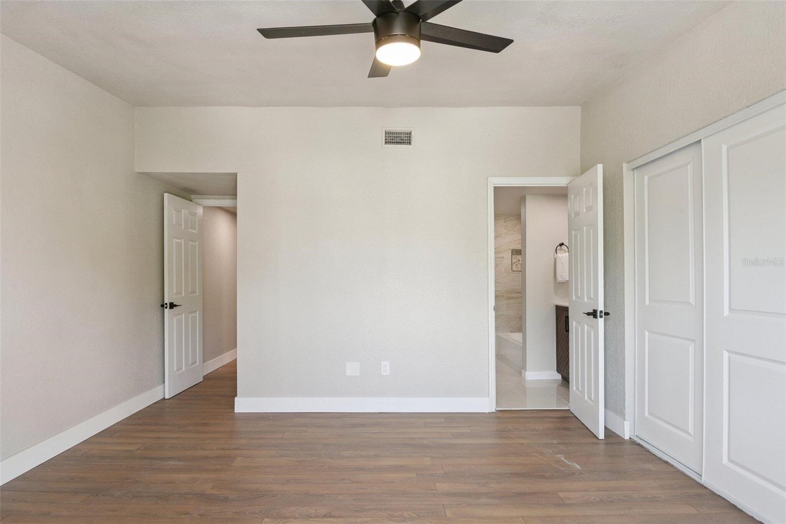 LAKE FOREST CONDO - Residential