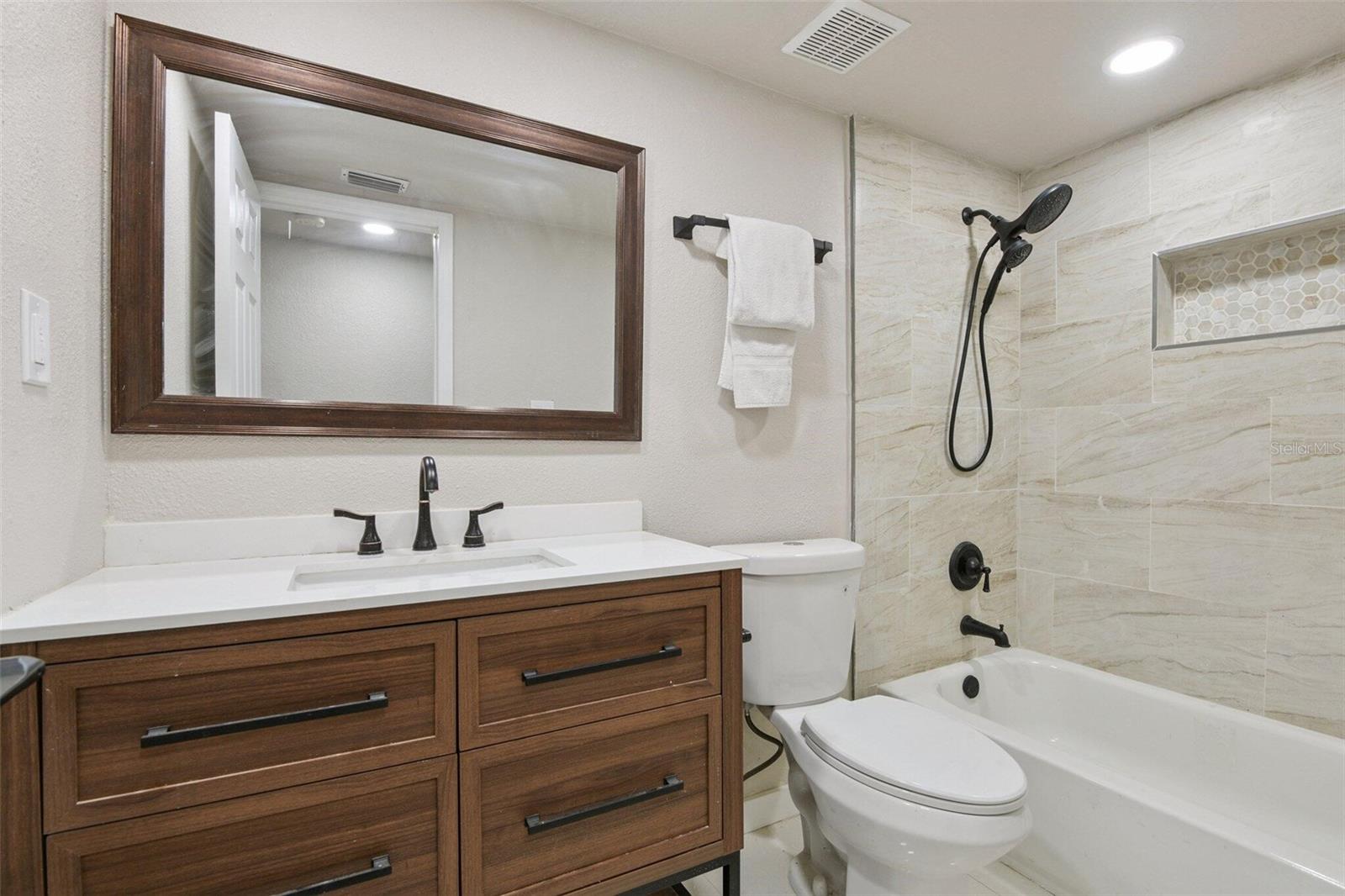 LAKE FOREST CONDO - Residential