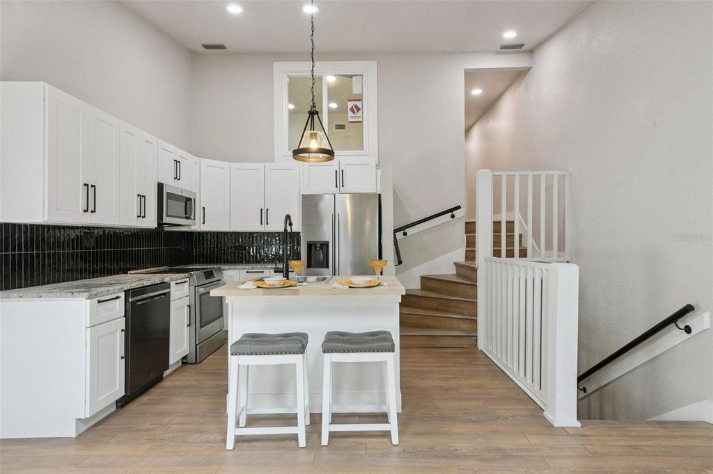 Photo of 6436 92nd Place N #1005, Pinellas Park, FL 33782 (MLS # O6395433)