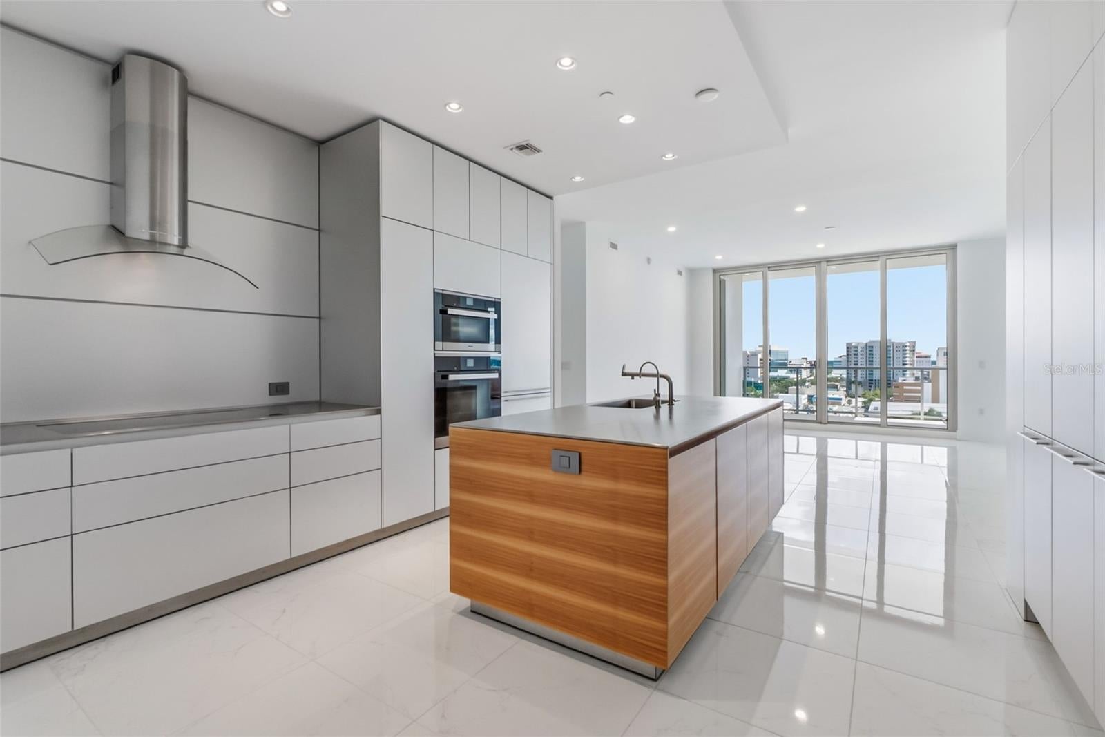 111 S PINEAPPLE AVENUE 1103