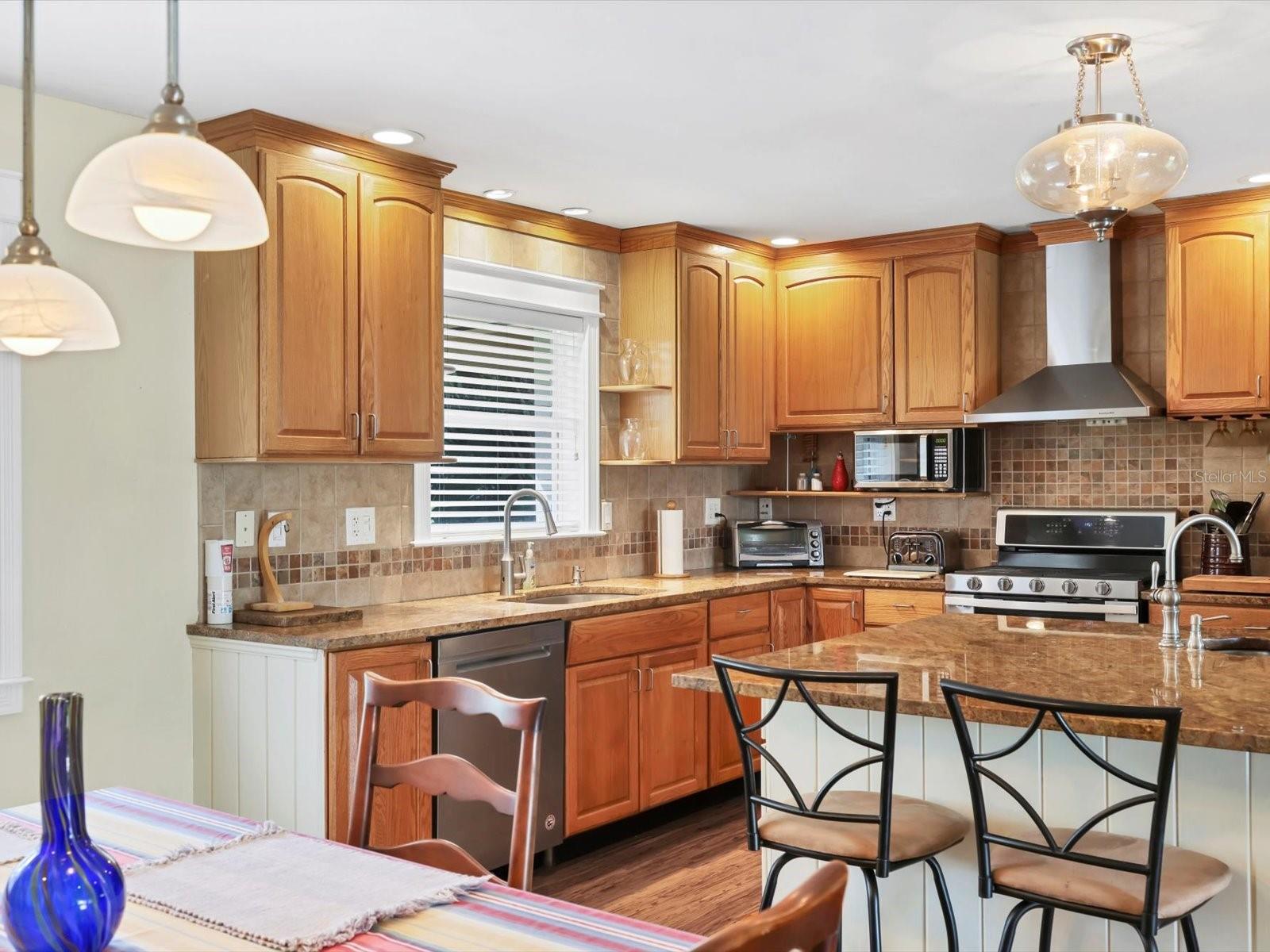 HIDDEN RIVER - Residential Lease