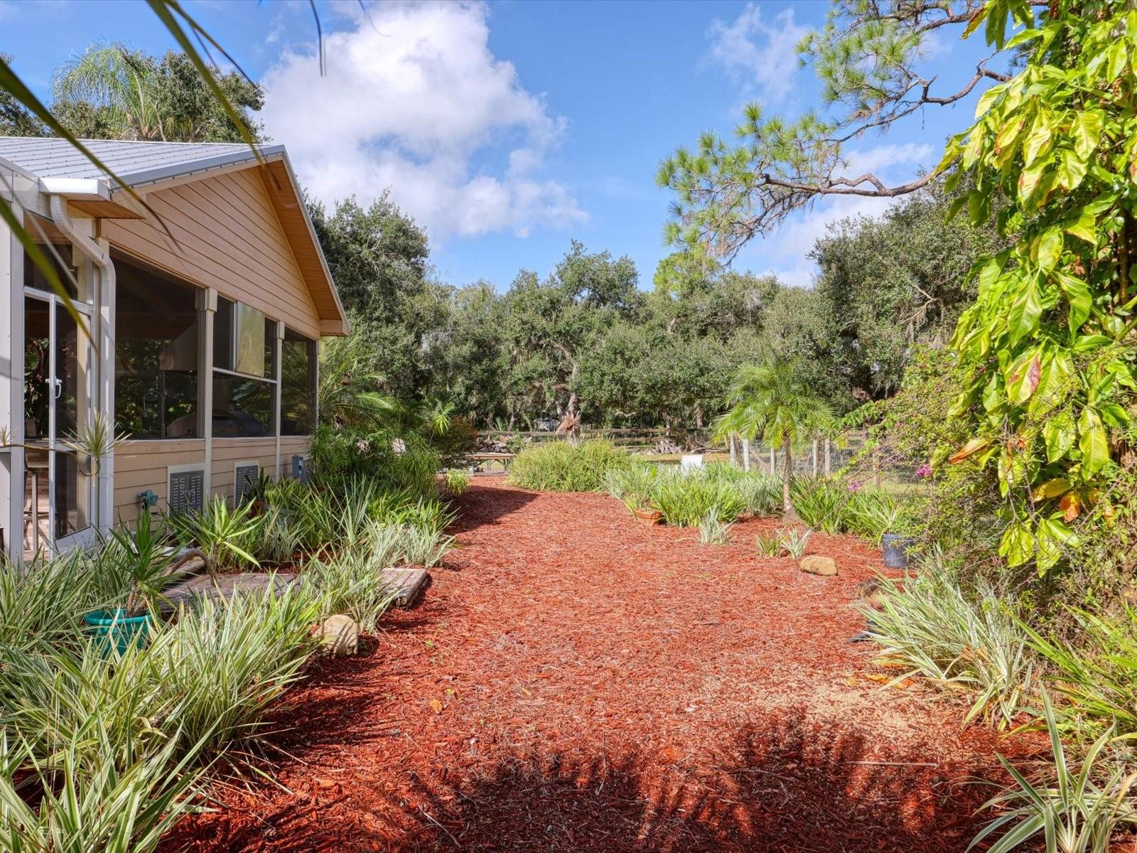 HIDDEN RIVER - Residential Lease