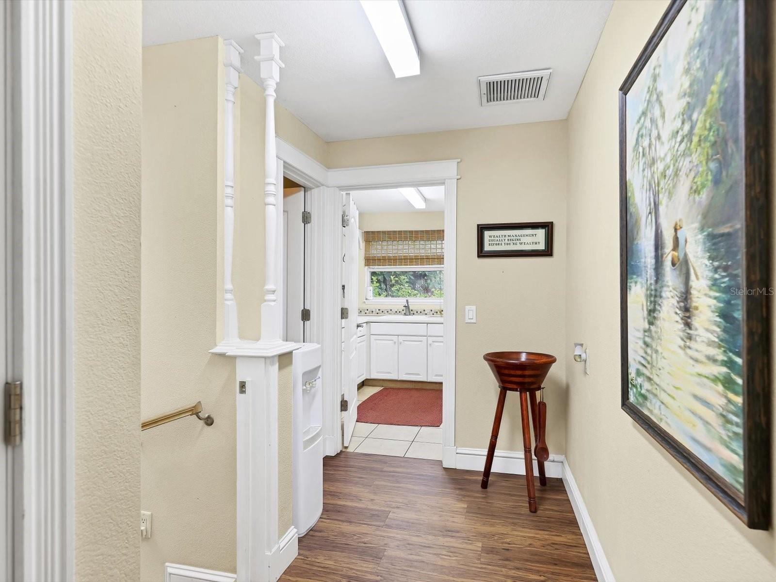 HIDDEN RIVER - Residential Lease